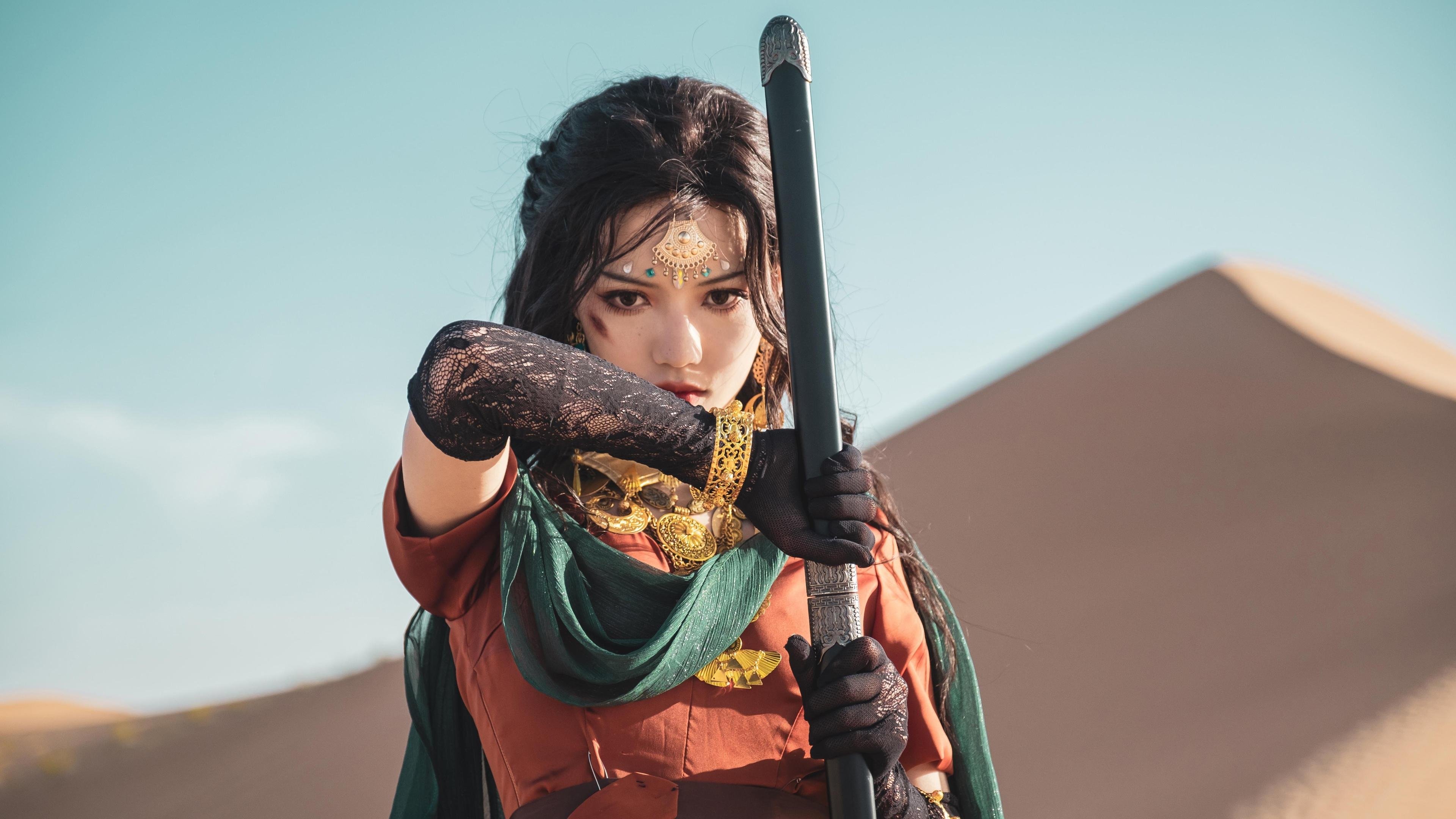 KAIYUN 中国大陆-【马克·塞尔比】防守策略专家，赛场上的铁壁屏障，马克·塞尔比妻子